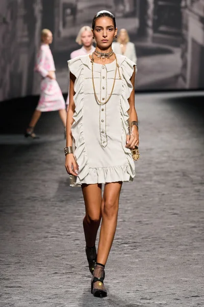 Look 36
